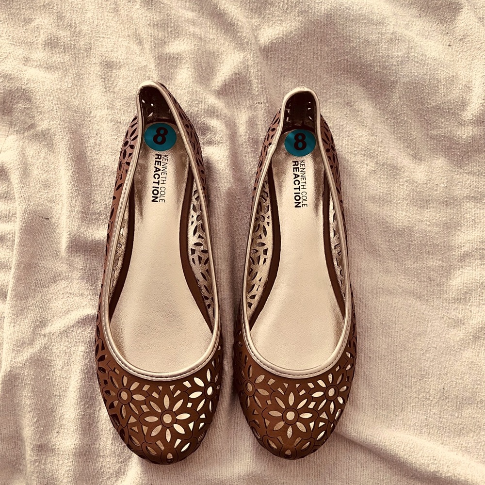 Kenneth Cole Reaction ballet flats, laser cut in floral pattern